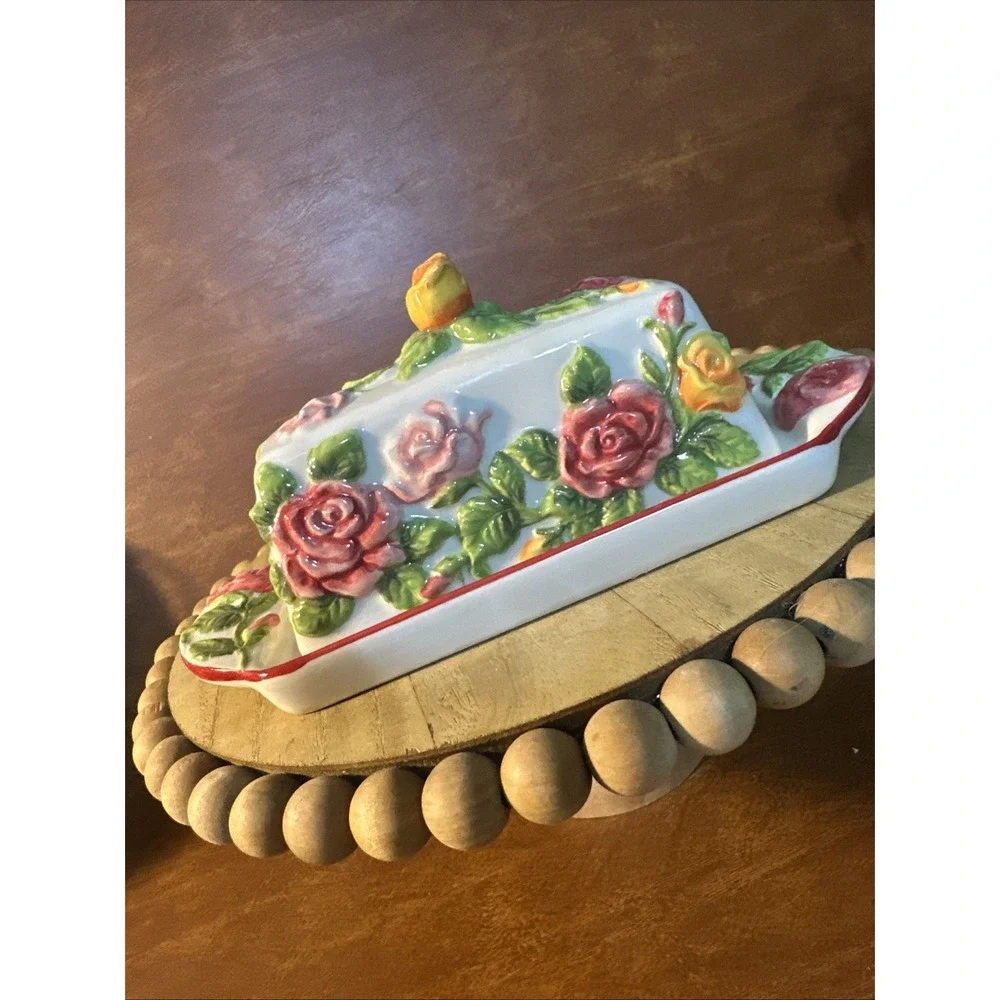 Temptations figural floral